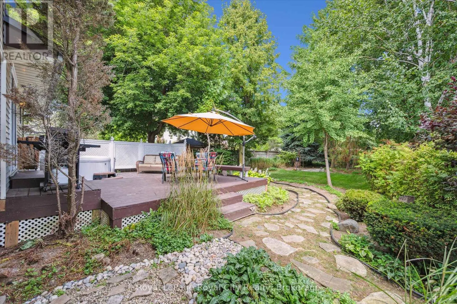 39 GREENWICH DRIVE