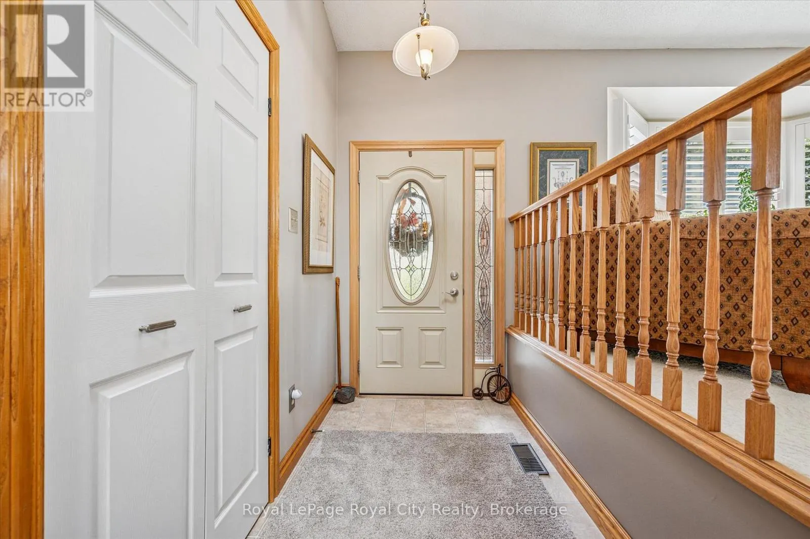 39 GREENWICH DRIVE