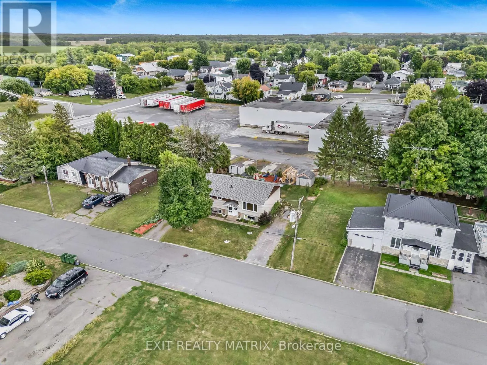 94 PEEL STREET E