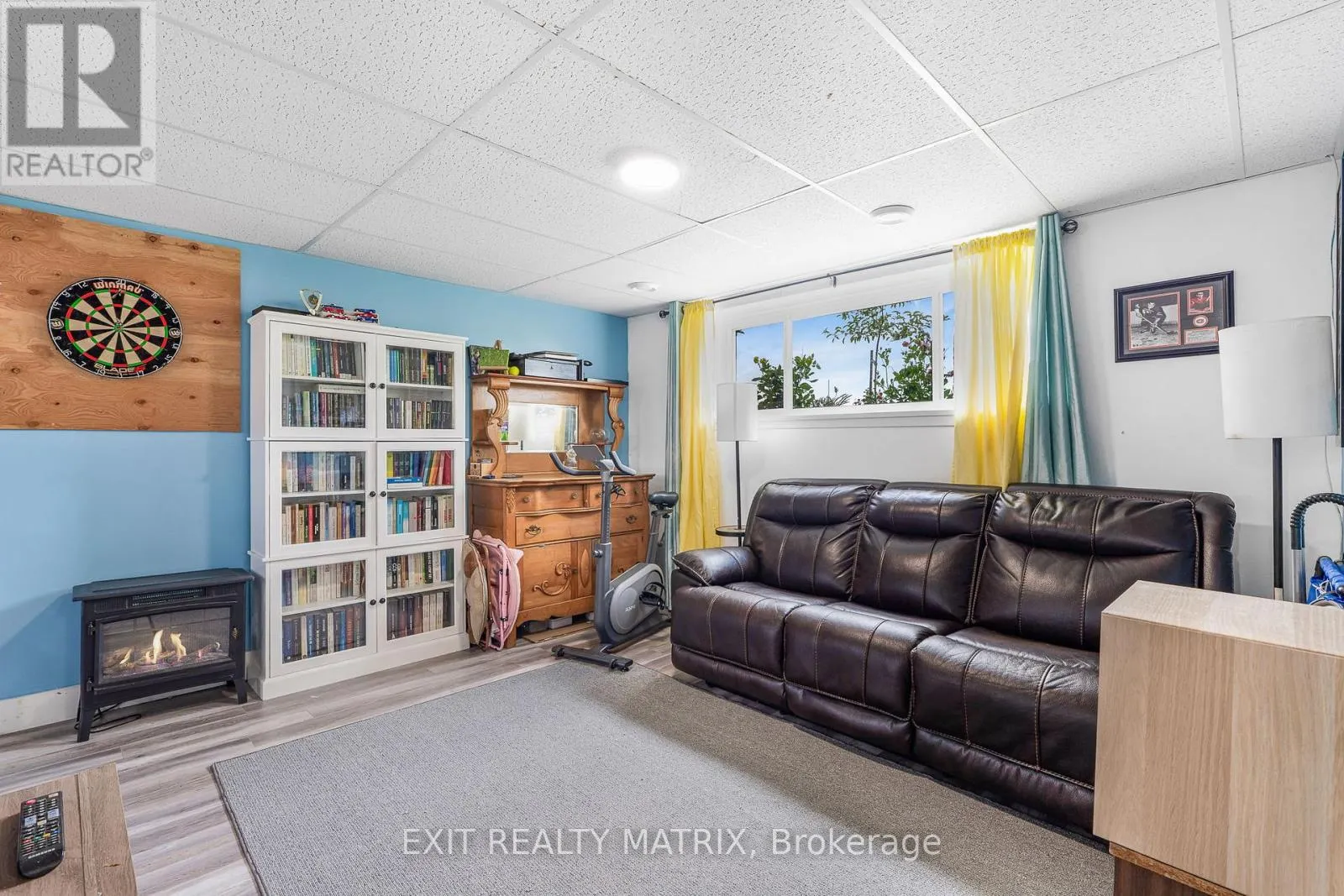 94 PEEL STREET E