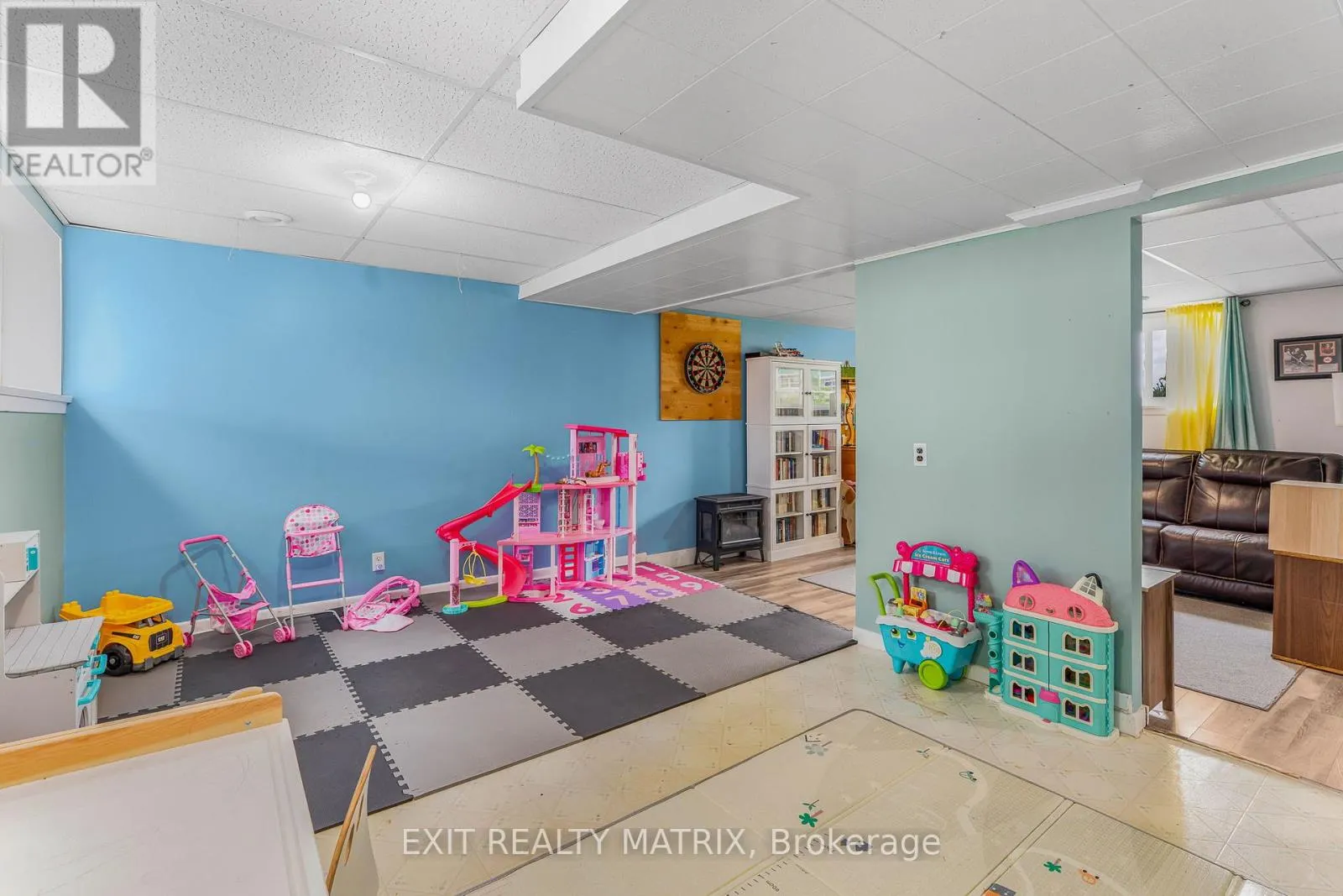 94 PEEL STREET E