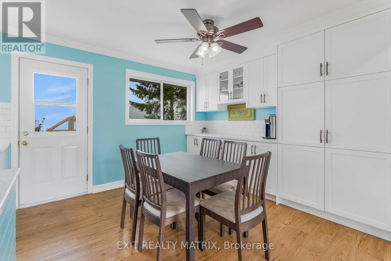 94 PEEL STREET E
