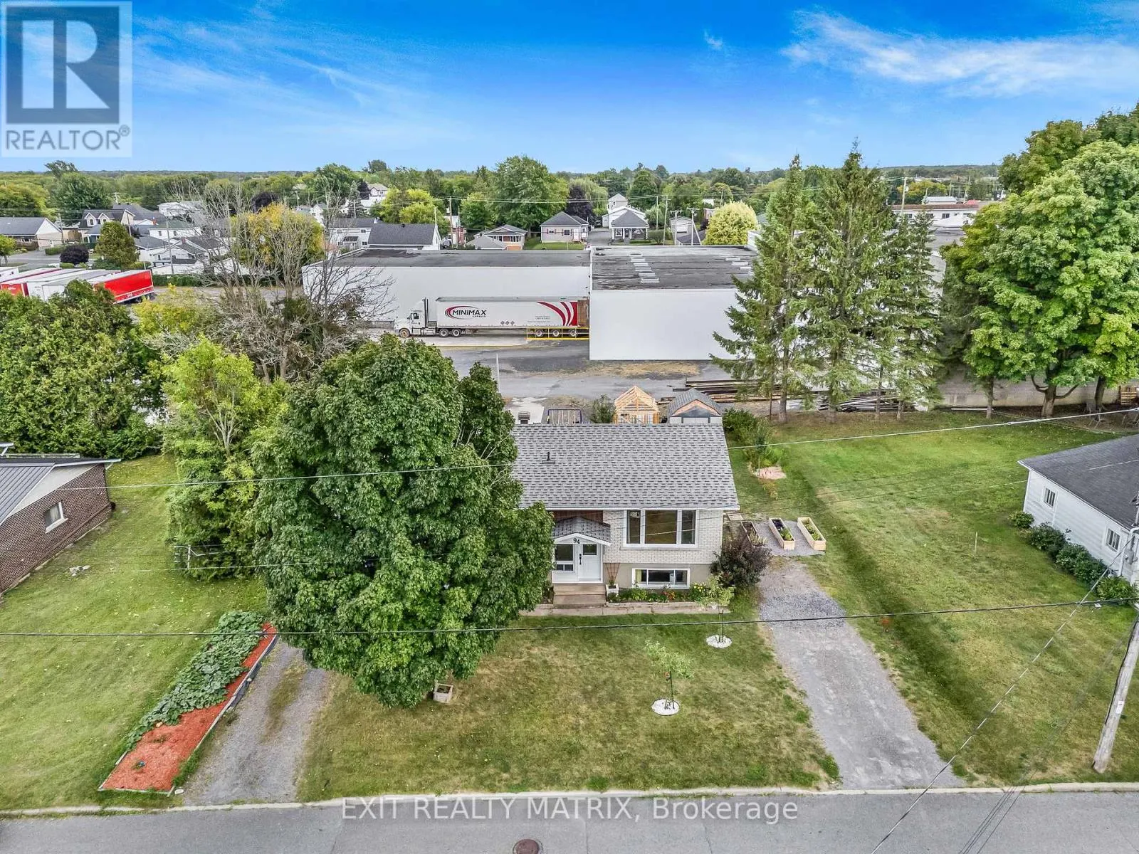 94 PEEL STREET E
