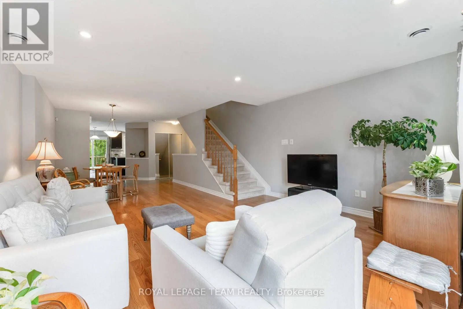 422 LEBOUTILLIER AVENUE