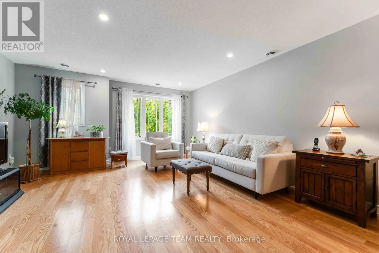 422 LEBOUTILLIER AVENUE