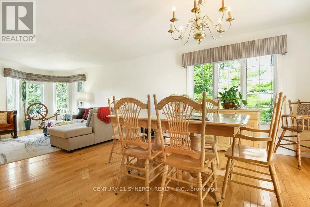 2502 DIAMONDVIEW ROAD
