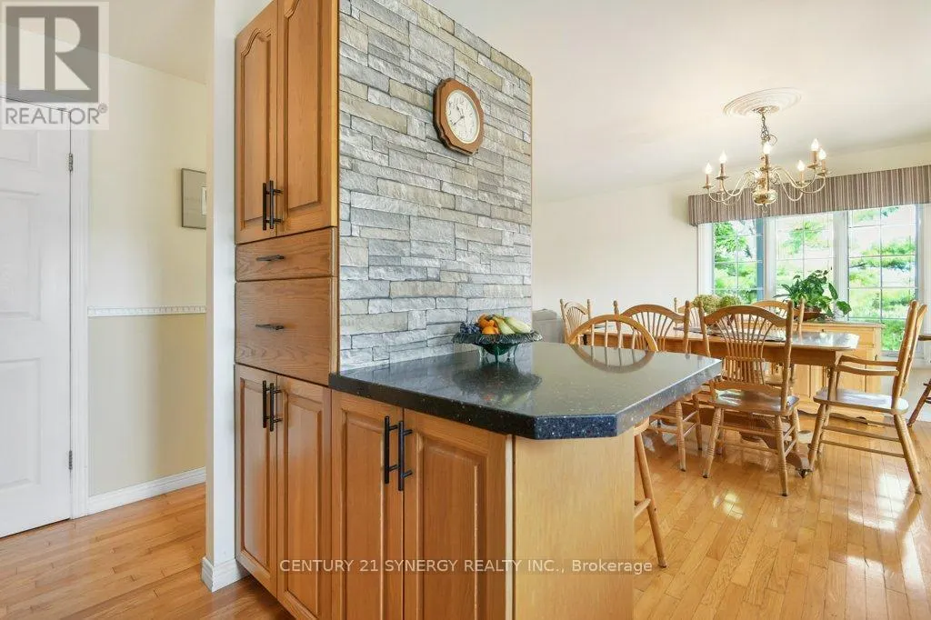2502 DIAMONDVIEW ROAD