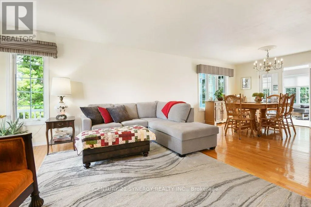 2502 DIAMONDVIEW ROAD