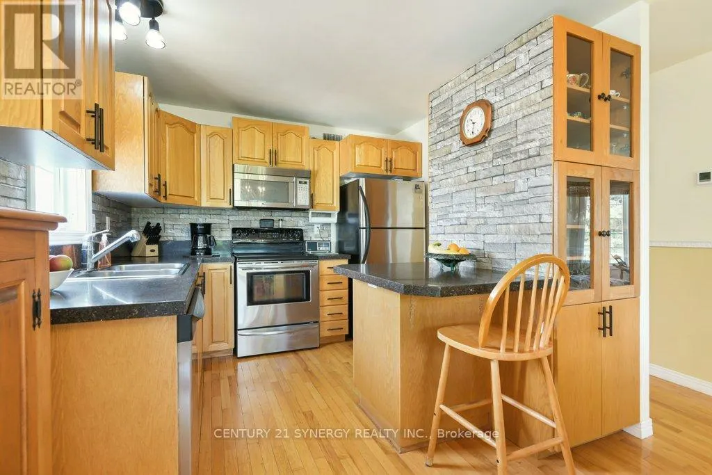 2502 DIAMONDVIEW ROAD