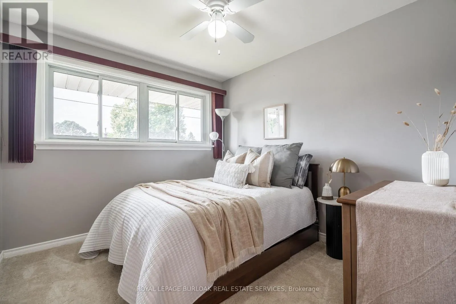 7 KENWOOD CRESCENT