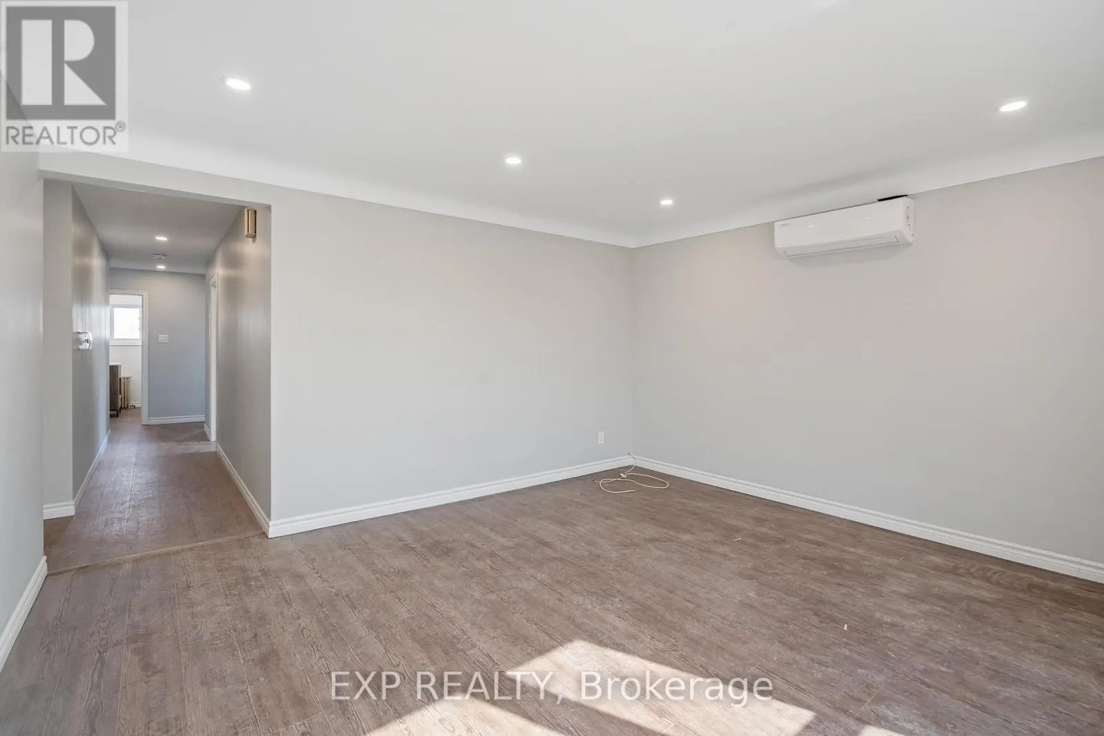 2 - 44 METCALFE STREET, #2