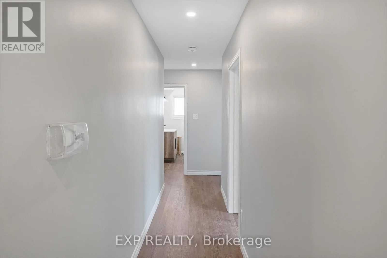 2 - 44 METCALFE STREET, #2