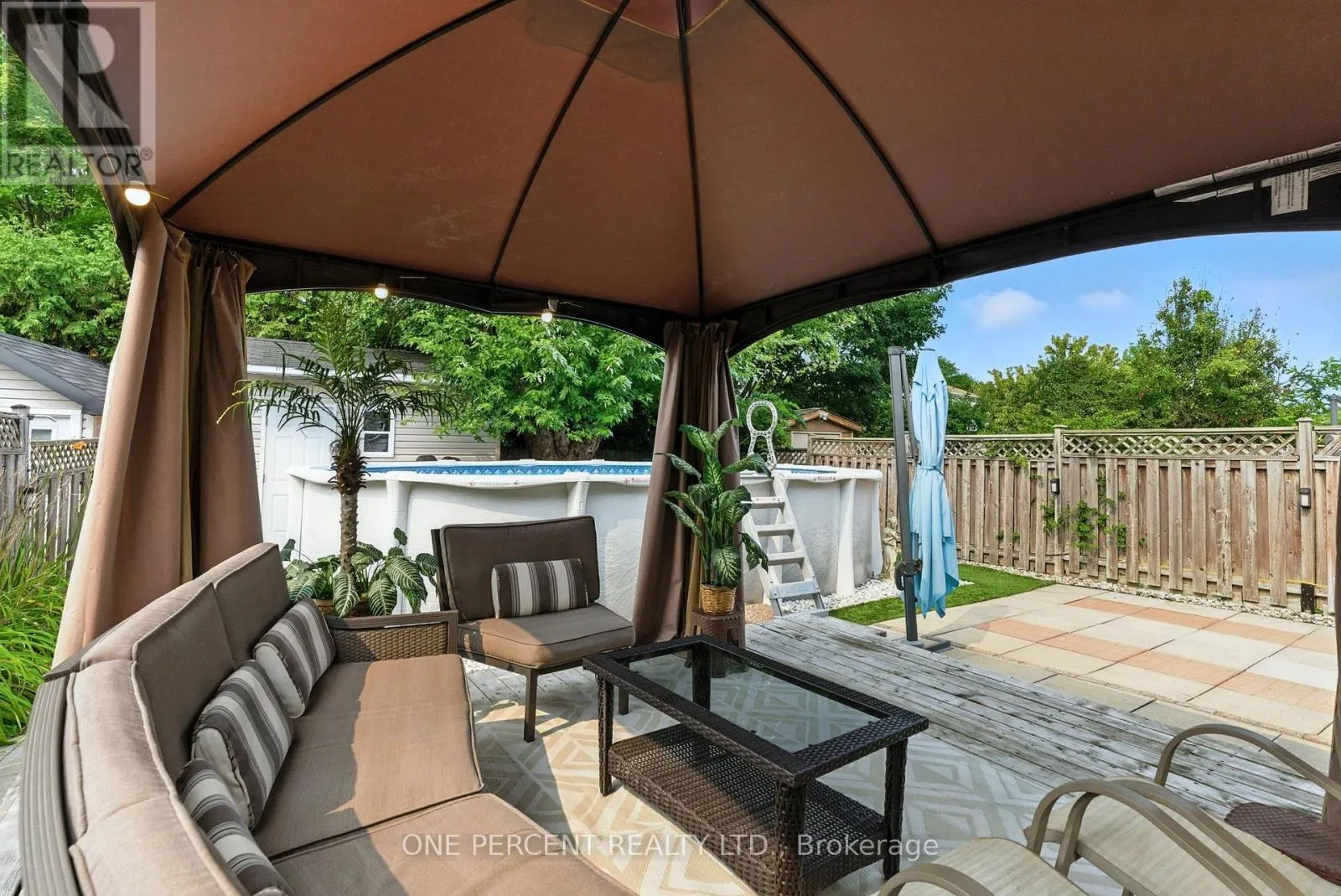 59 WOODFORD WAY