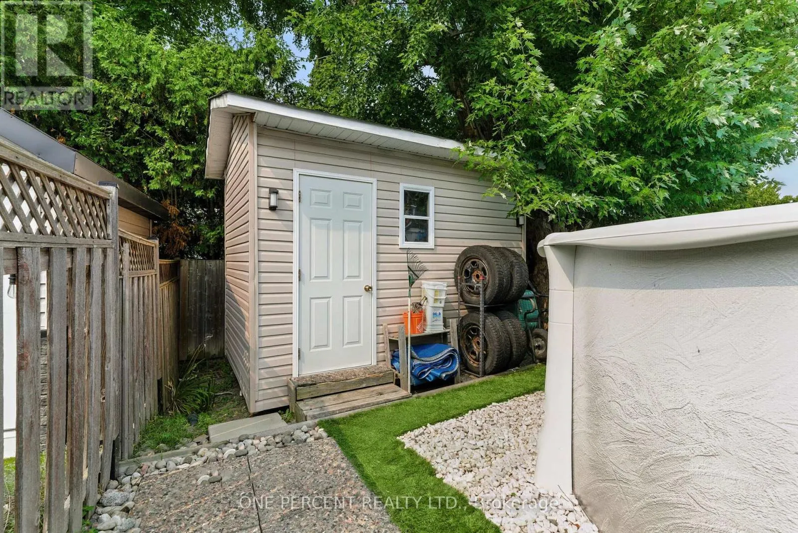 59 WOODFORD WAY