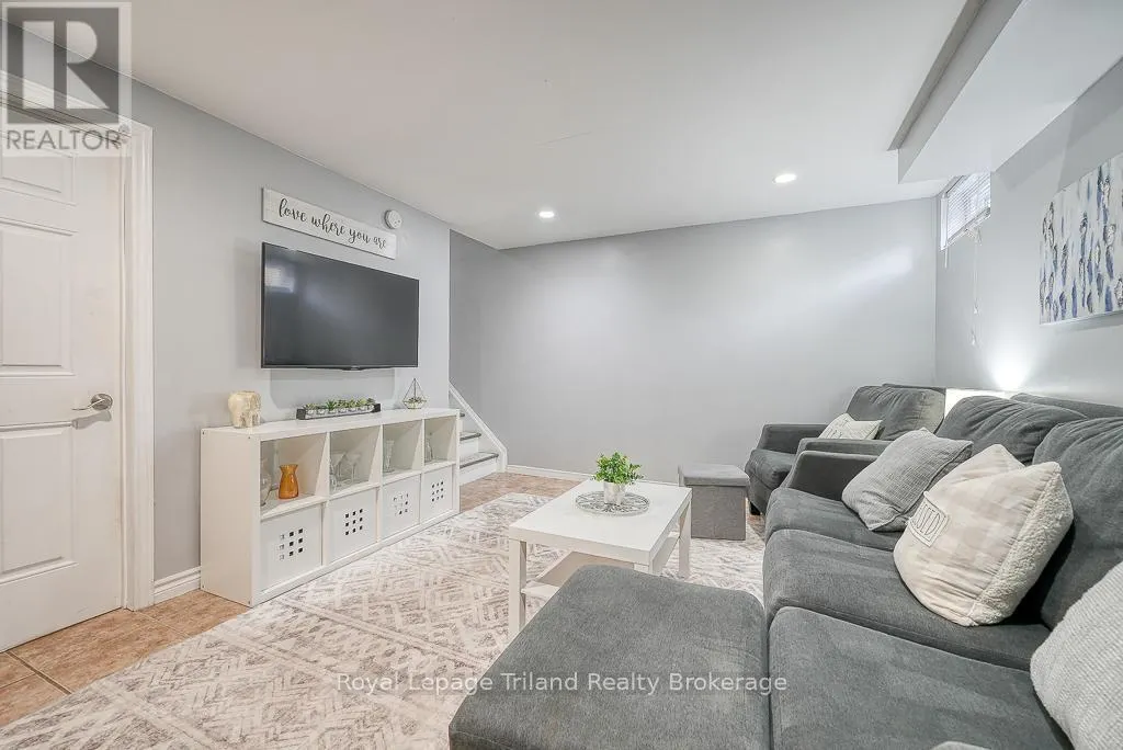14 - 10 DUFFERIN STREET, #14