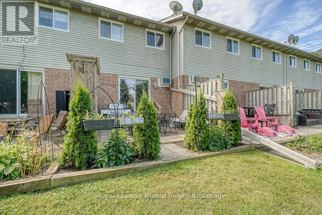 14 - 10 DUFFERIN STREET, #14