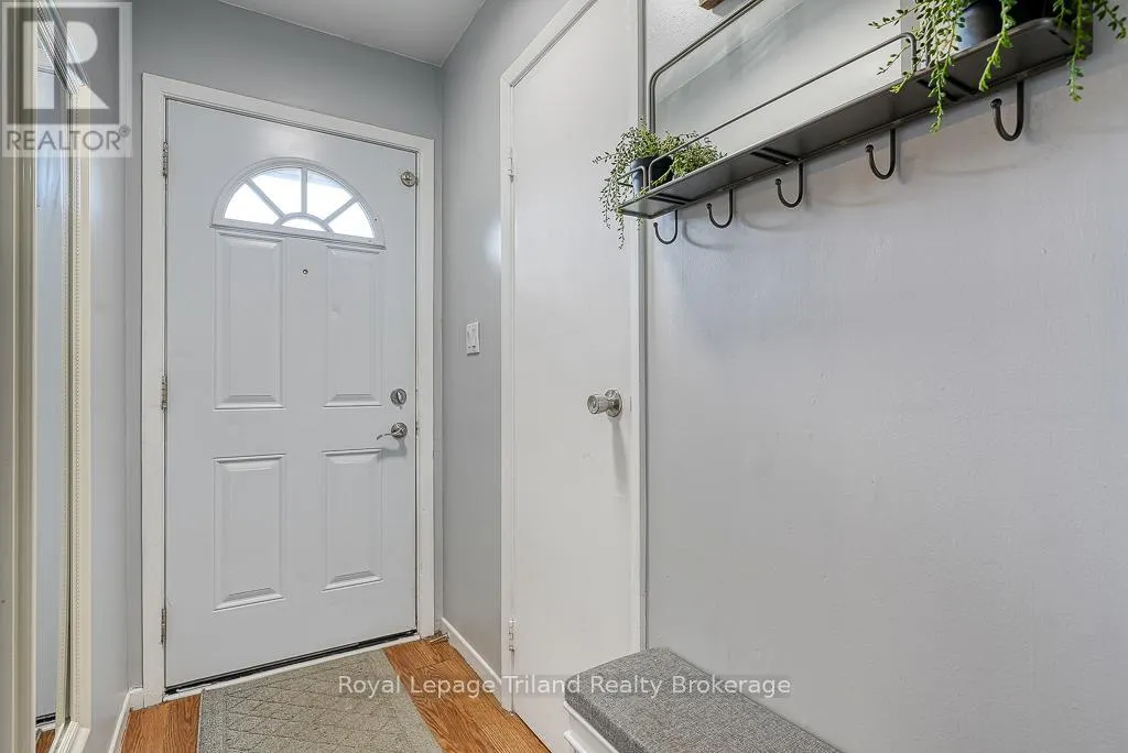 14 - 10 DUFFERIN STREET, #14