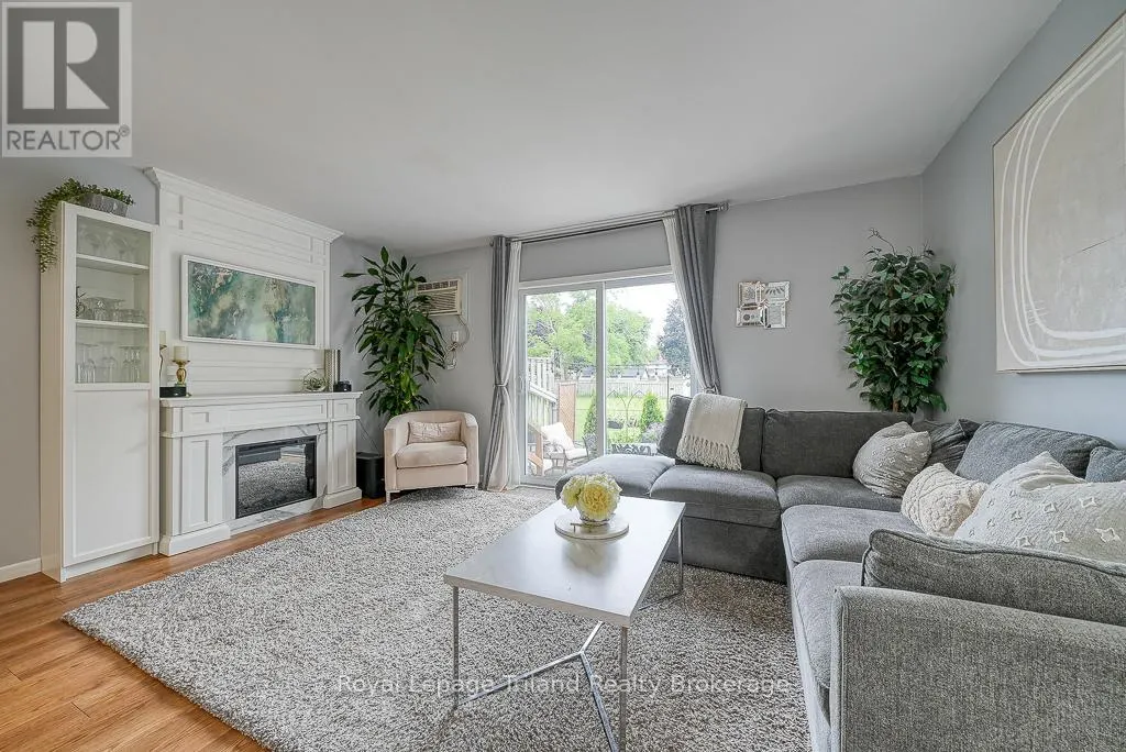 14 - 10 DUFFERIN STREET, #14