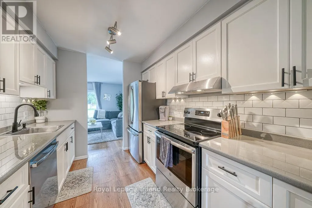14 - 10 DUFFERIN STREET, #14