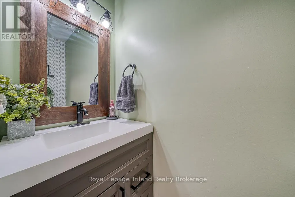14 - 10 DUFFERIN STREET, #14