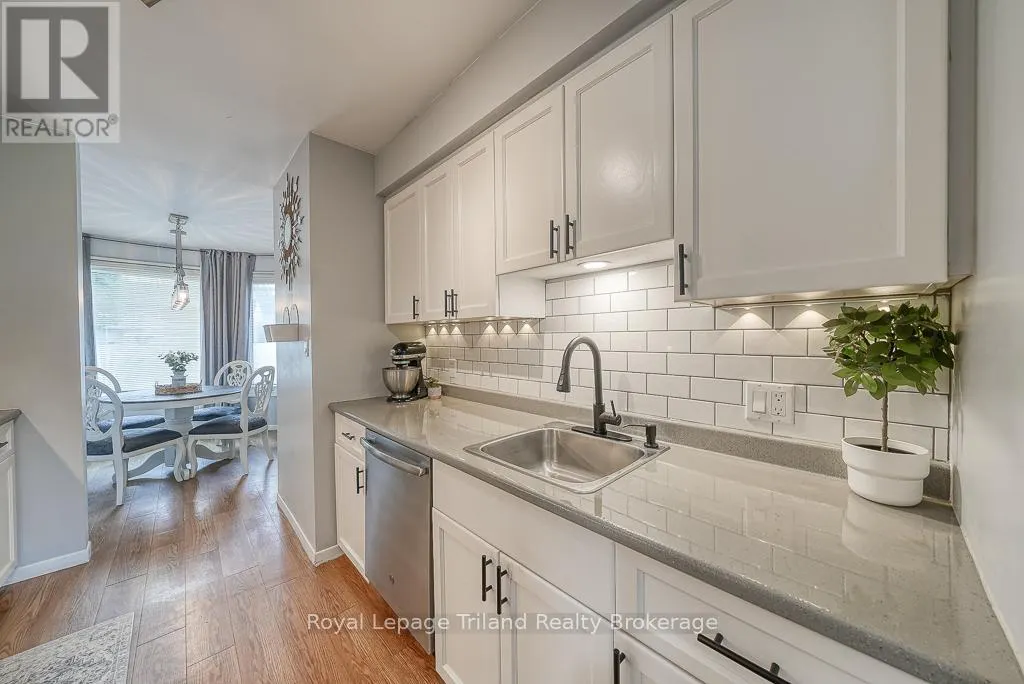 14 - 10 DUFFERIN STREET, #14