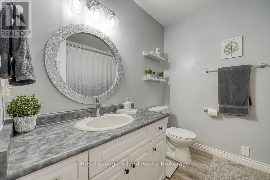 14 - 10 DUFFERIN STREET, #14