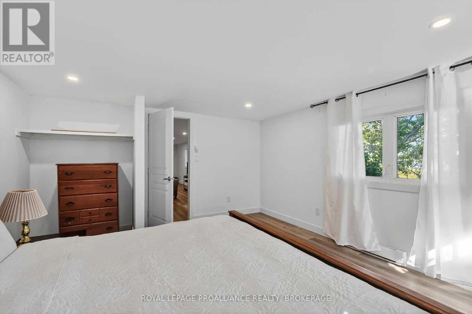 225 JOHNSON BAY LANE