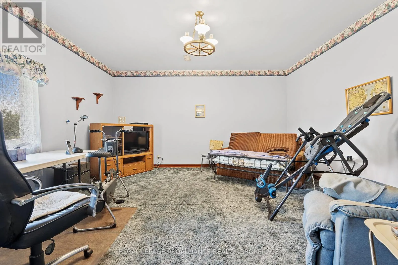 536 BRAESIDE CRESCENT