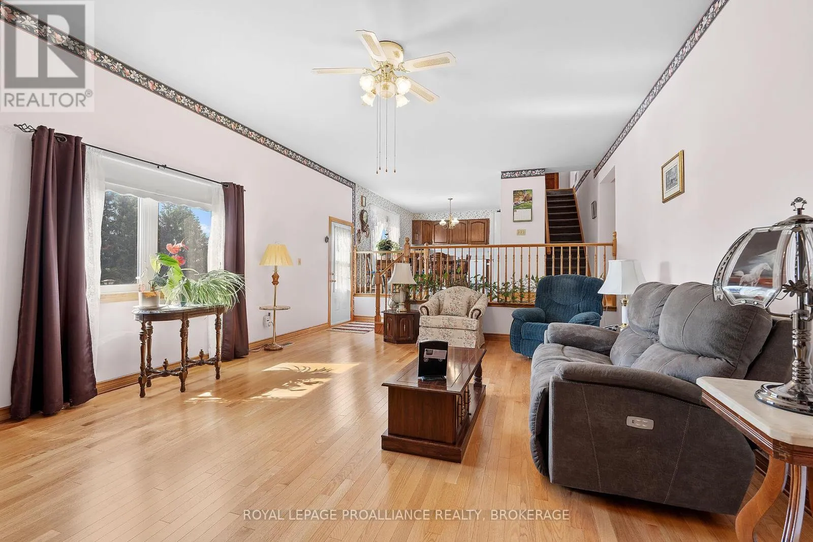 536 BRAESIDE CRESCENT