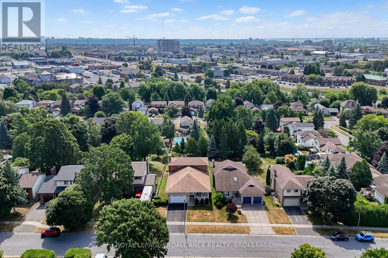 536 BRAESIDE CRESCENT