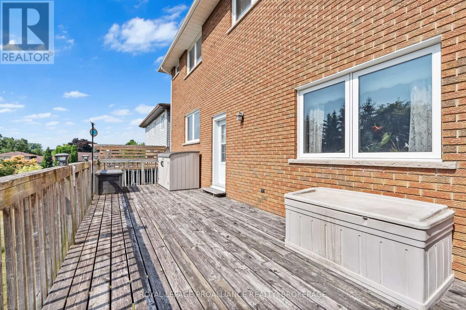 536 BRAESIDE CRESCENT