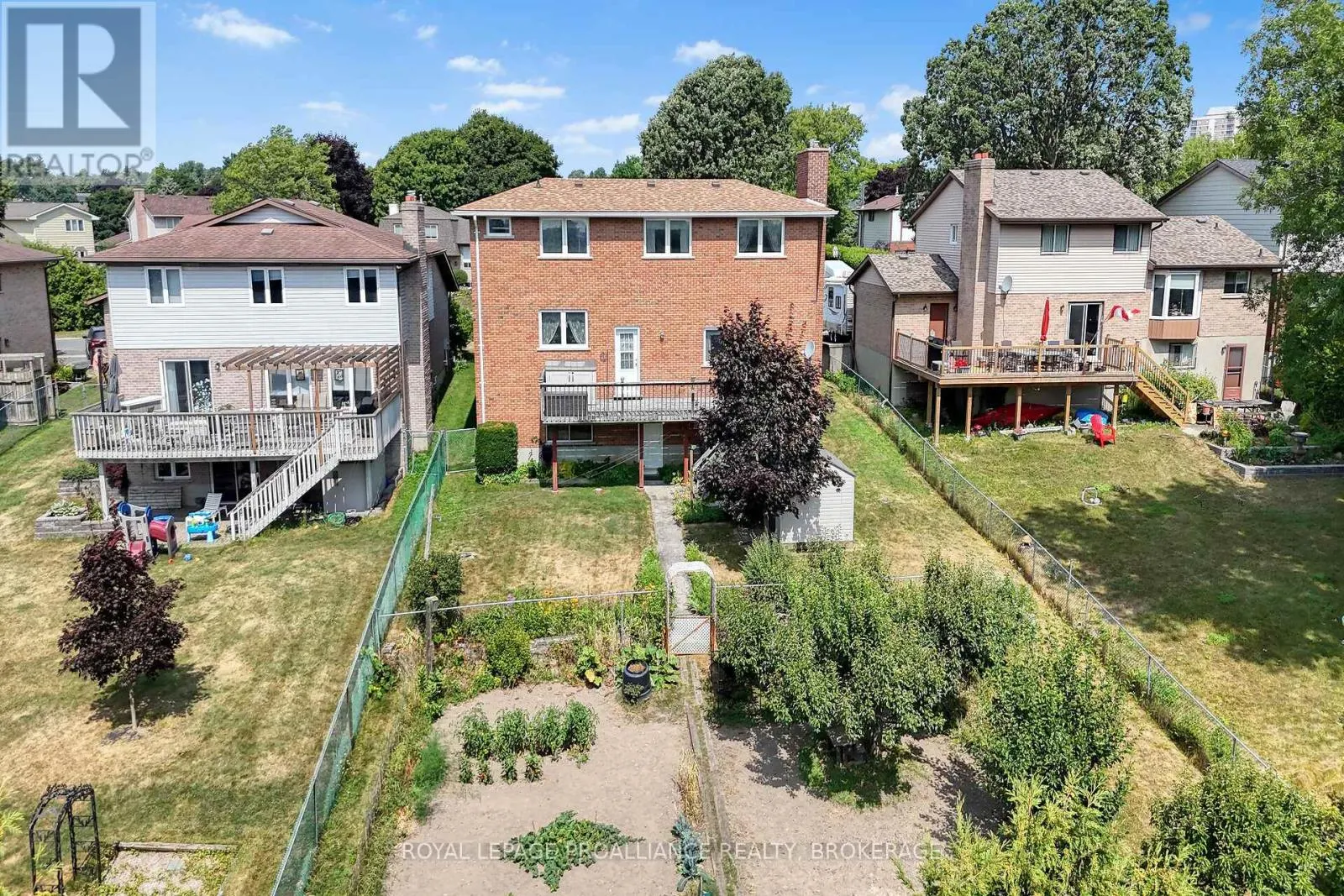 536 BRAESIDE CRESCENT