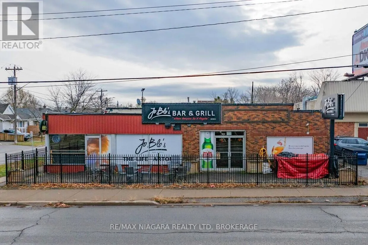231 ST. PAUL STREET W