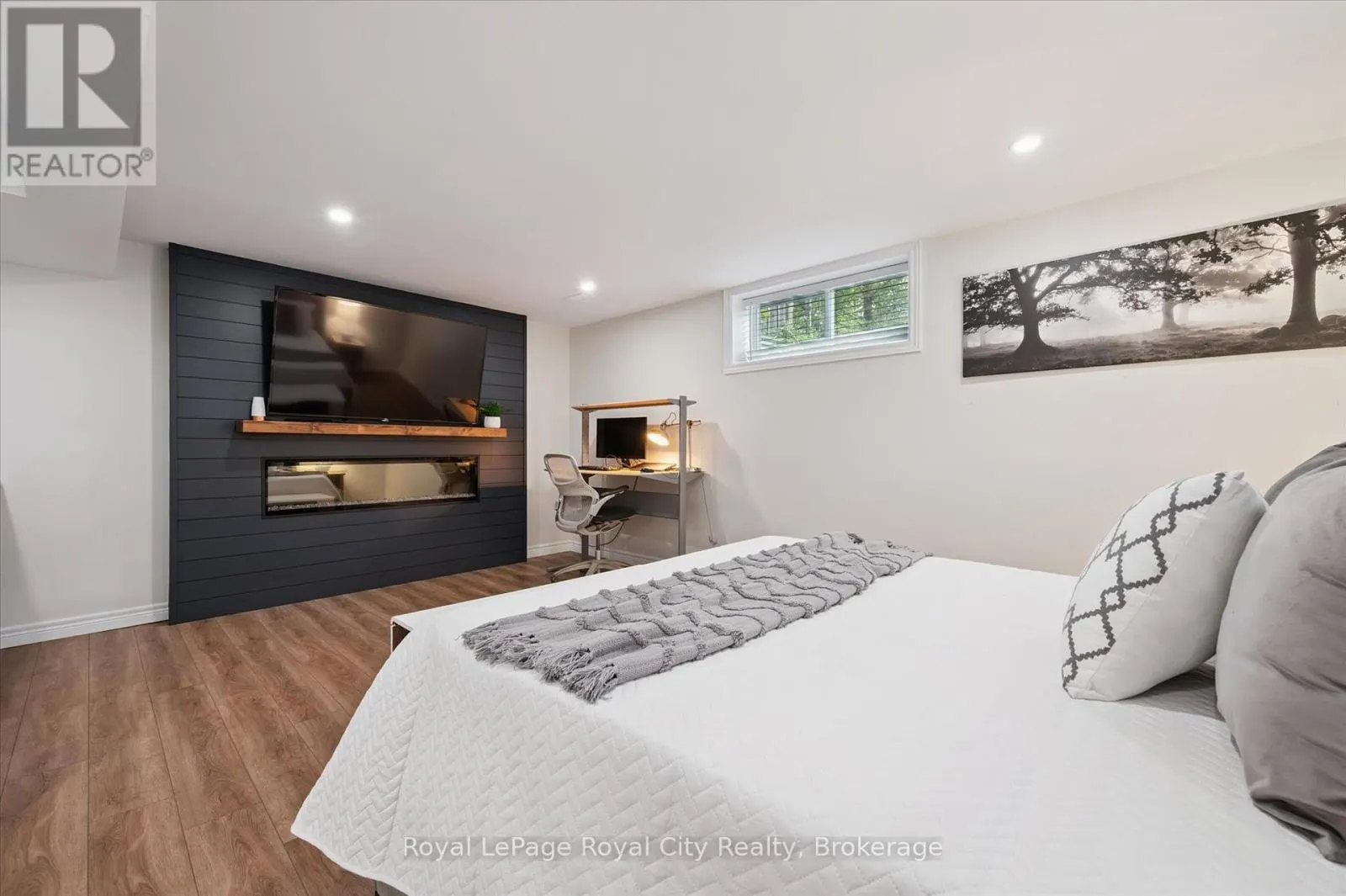 16 - 167 ARKELL ROAD, #16