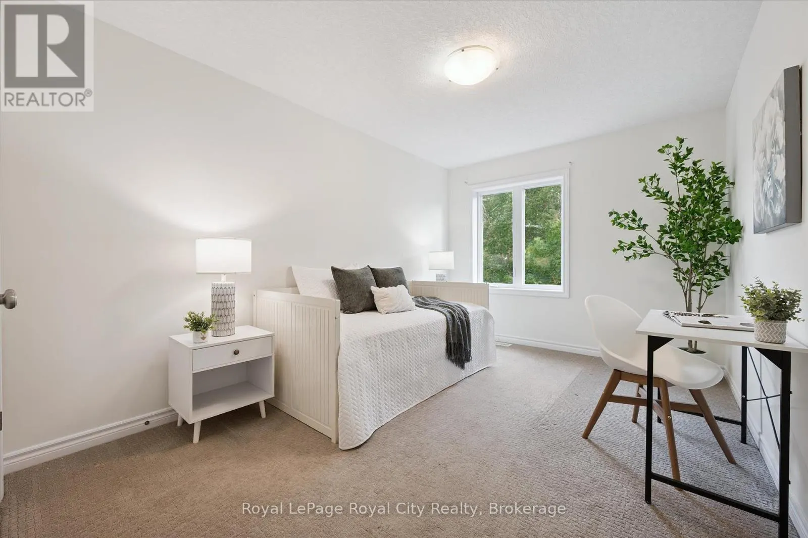 16 - 167 ARKELL ROAD, #16