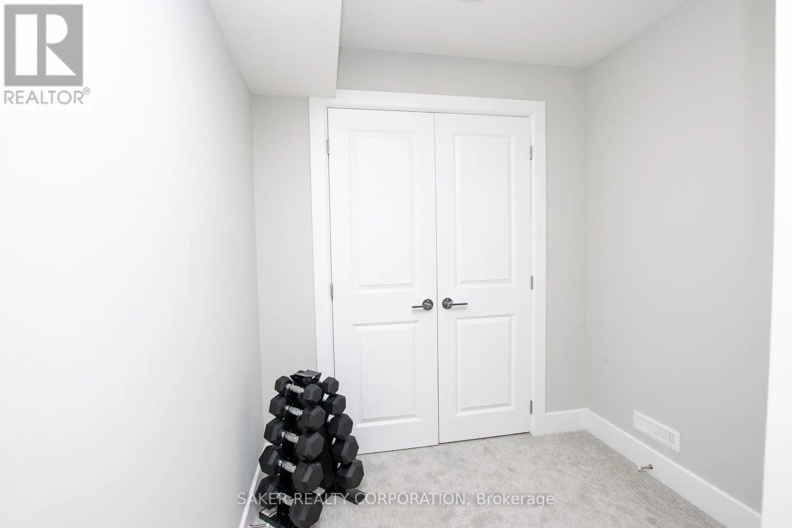 89 - 601 LIONS PARK DRIVE, #89