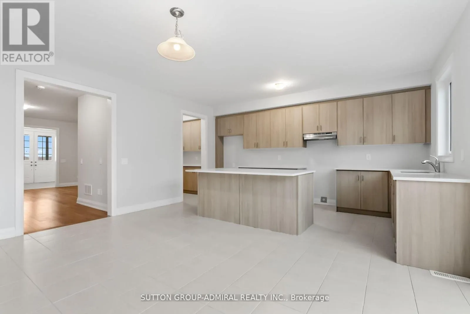 32 MCKAY AVENUE