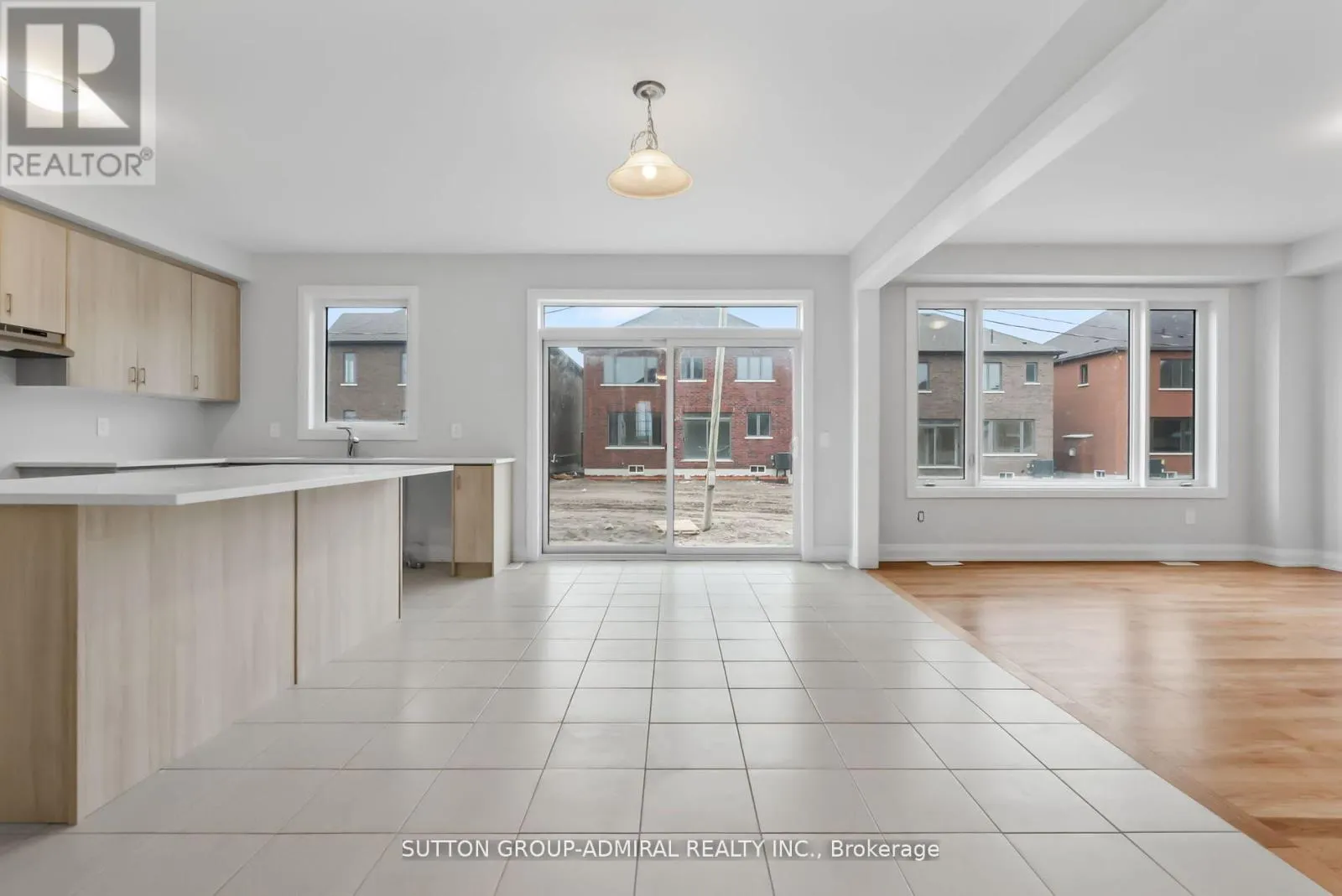 32 MCKAY AVENUE