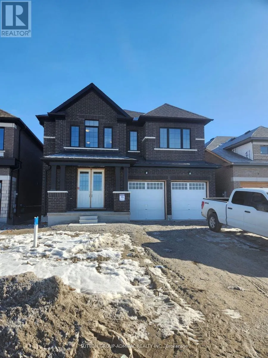 32 MCKAY AVENUE