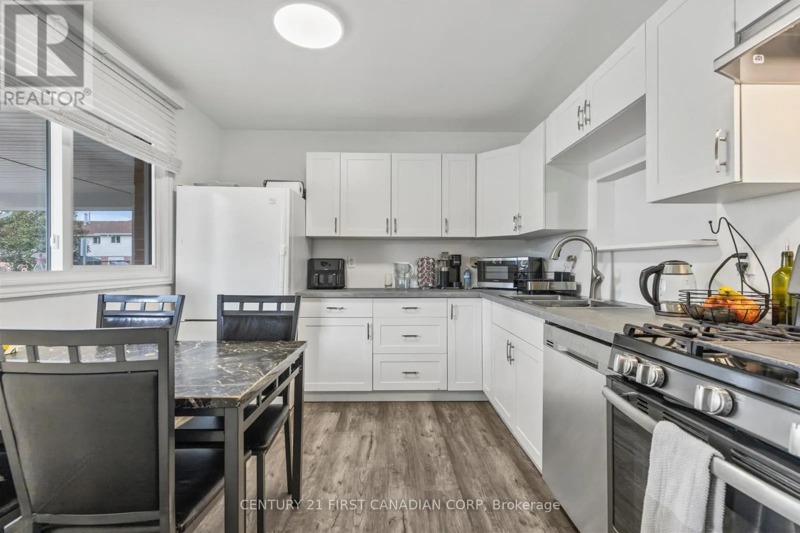 54 - 1318 HIGHBURY AVENUE, #54