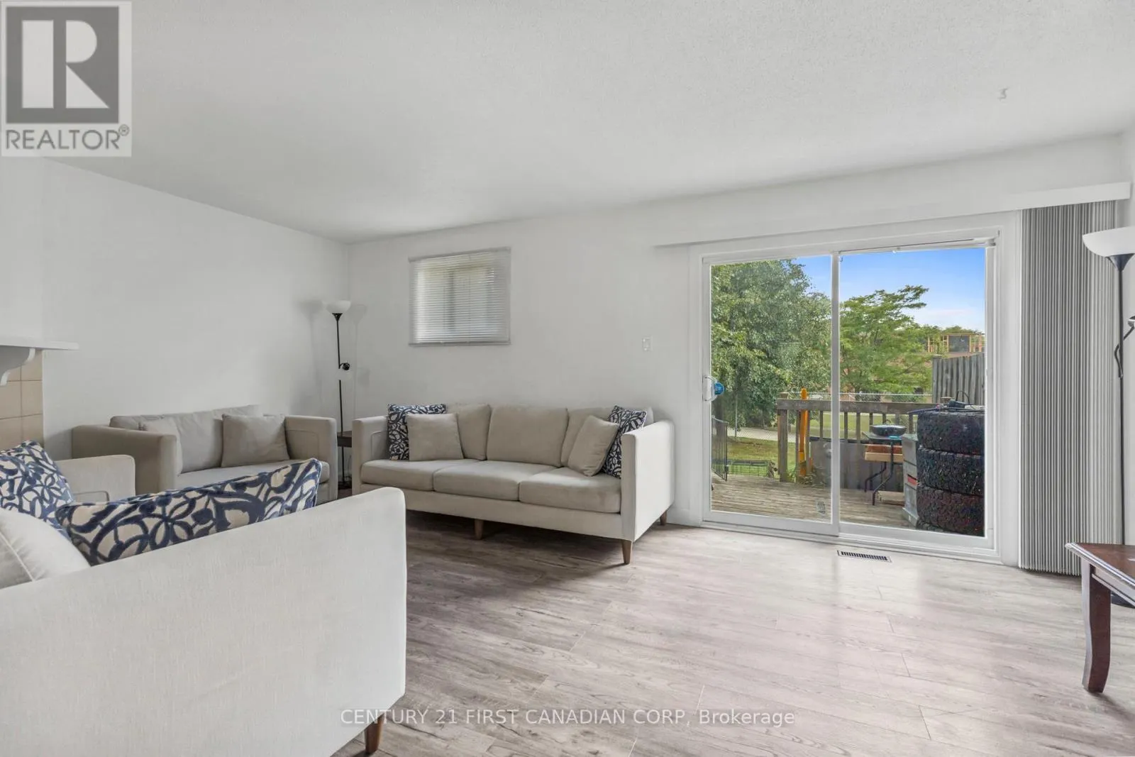 54 - 1318 HIGHBURY AVENUE, #54