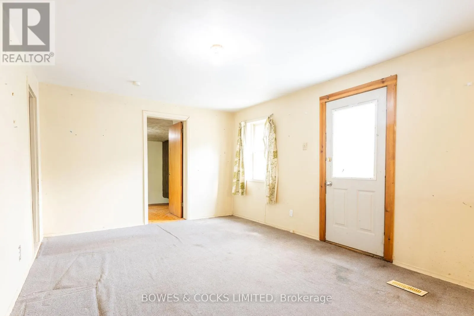 19 JAKEMAN STREET