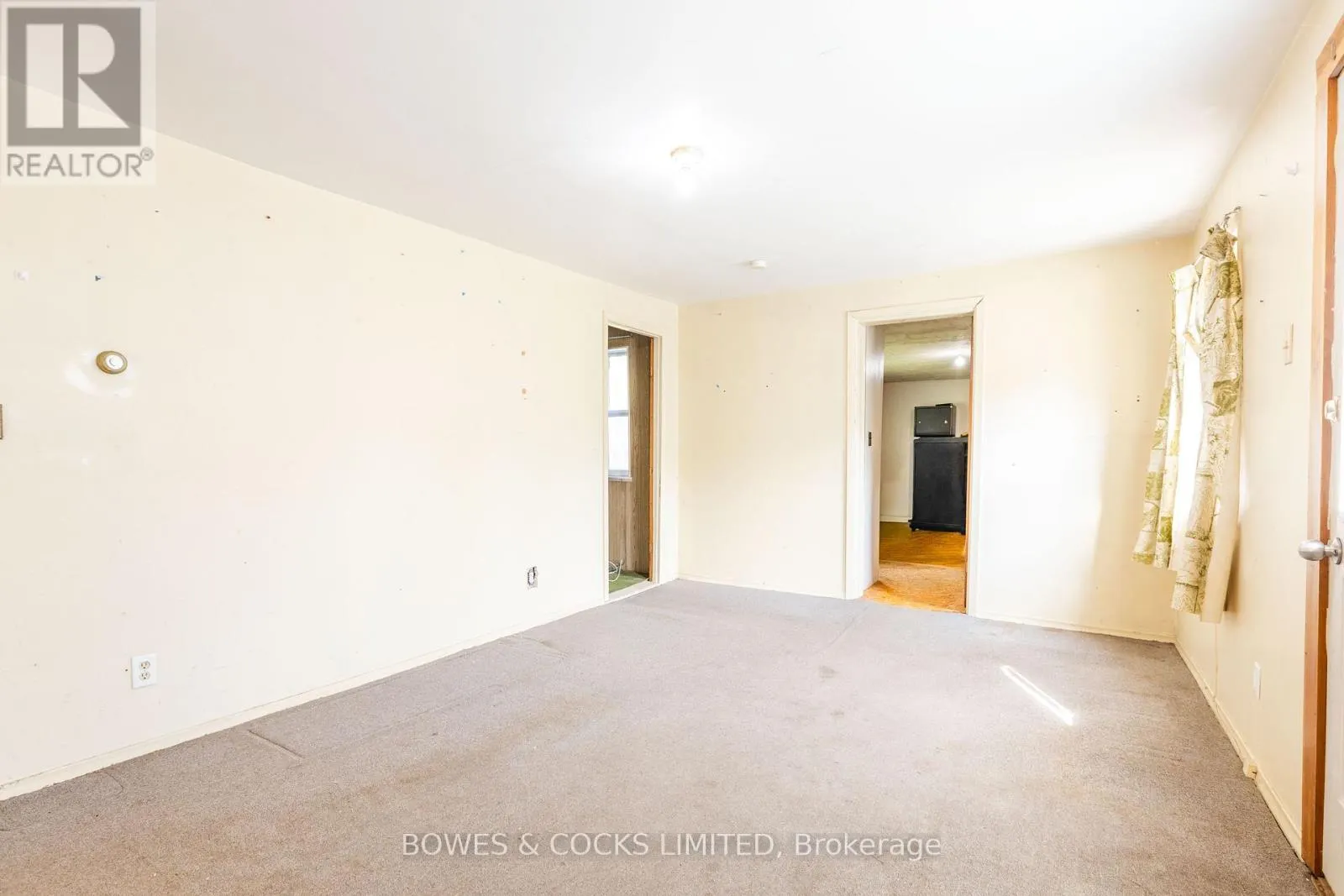 19 JAKEMAN STREET