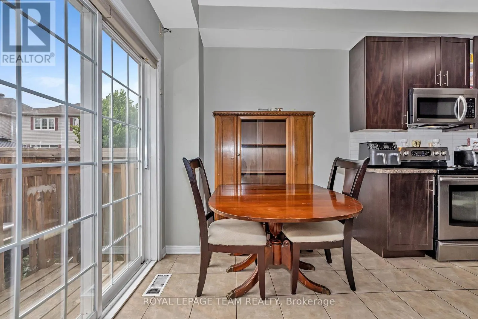 625 PEPPERVILLE CRESCENT