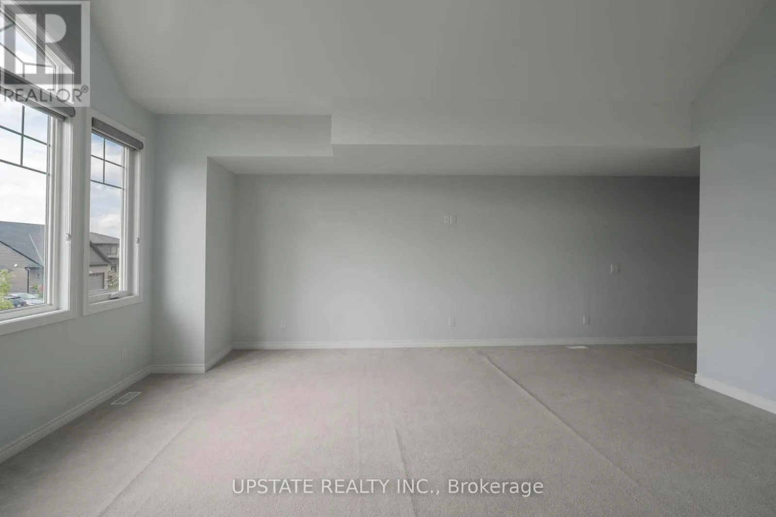 127 SUSAN DRIVE