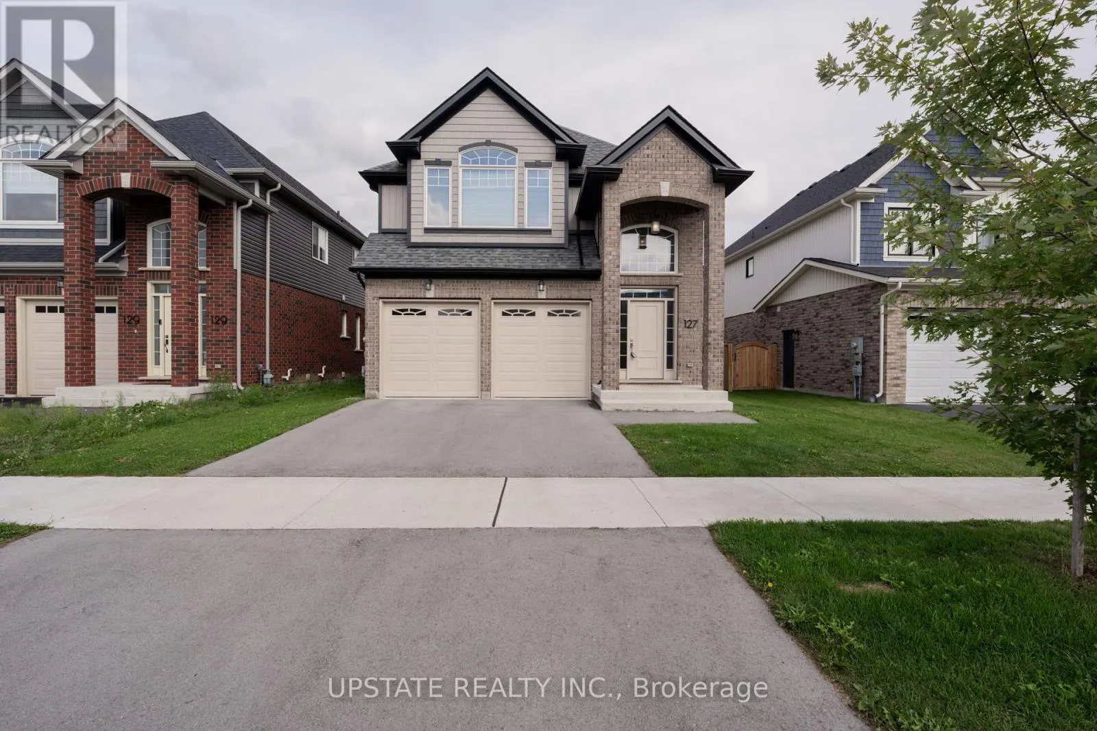 127 SUSAN DRIVE
