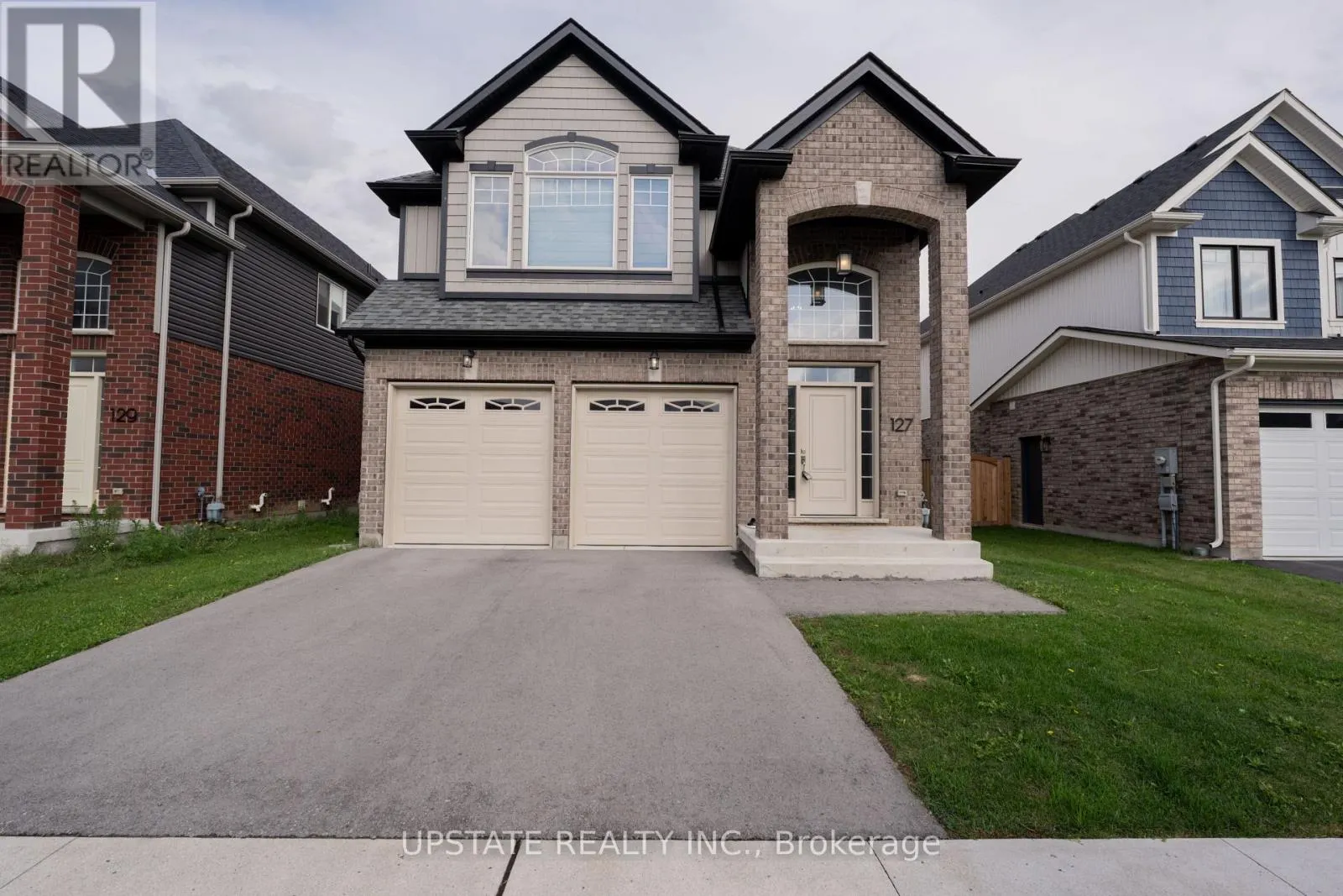 127 SUSAN DRIVE