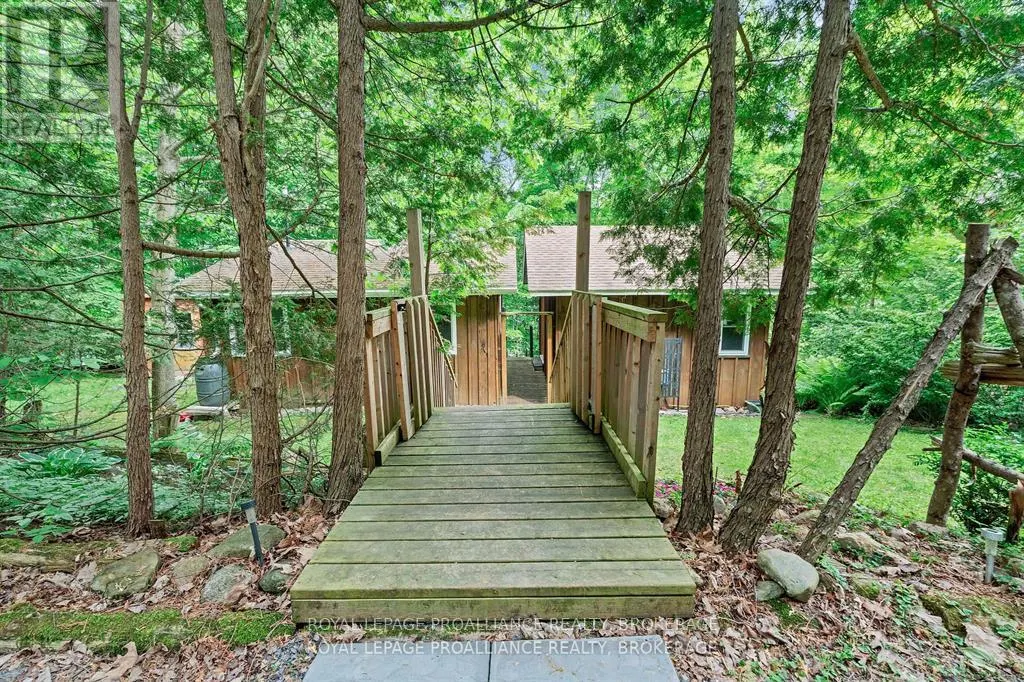 102 KEEPSAKE LANE