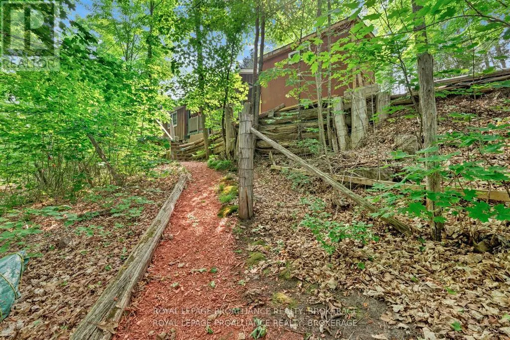 102 KEEPSAKE LANE