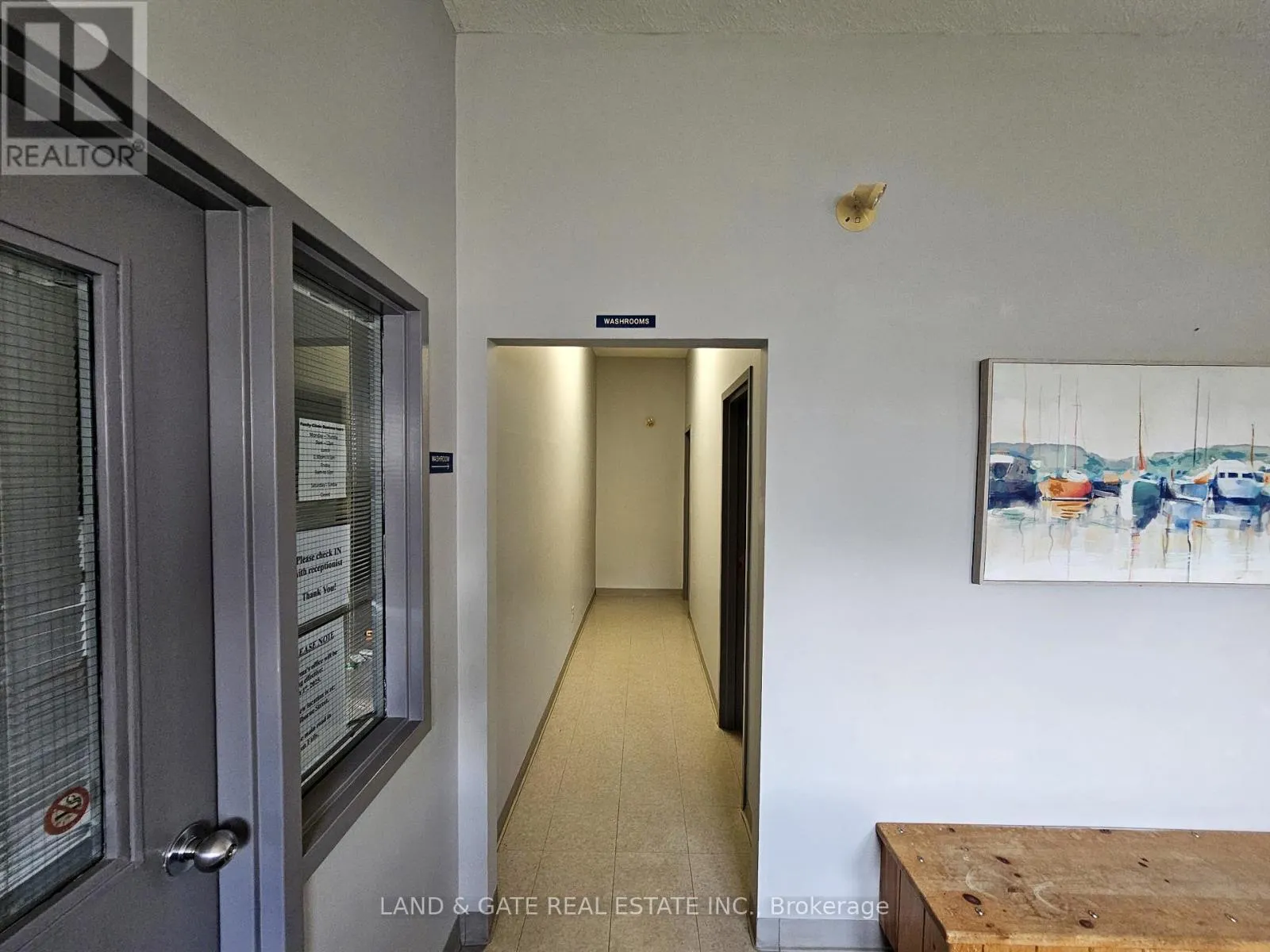 UPPER - 205 FRANCIS STREET E, #Upper